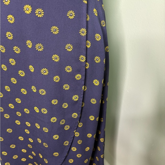 J. Crew Factory Asymmetrical Skirt in Navy and Yellow Floral - Picture 3 of 6